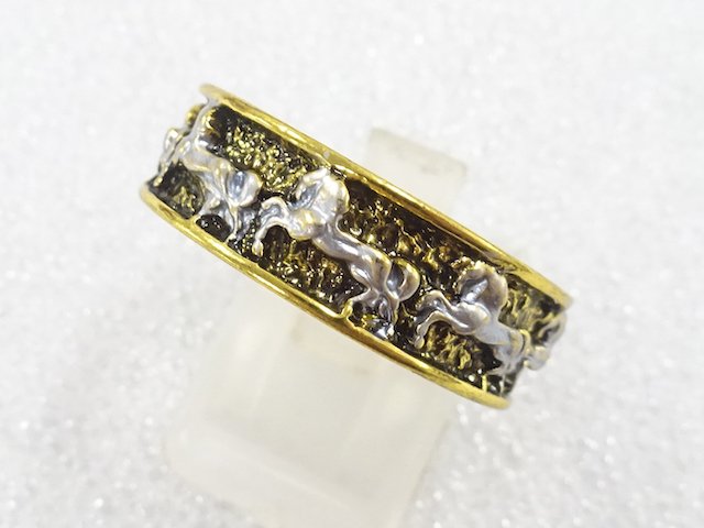 Ring (size 23)